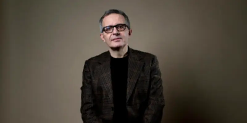 Charles Dantzig dénonce la tyrannie et le déclin démocratique dans son nouvel essai