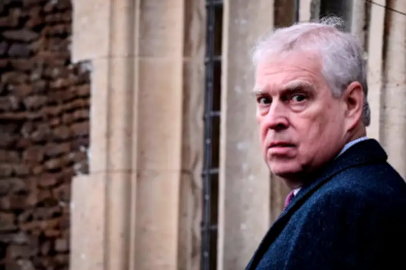 Charles III envisage d'exclure Andrew de la succession au trône britannique