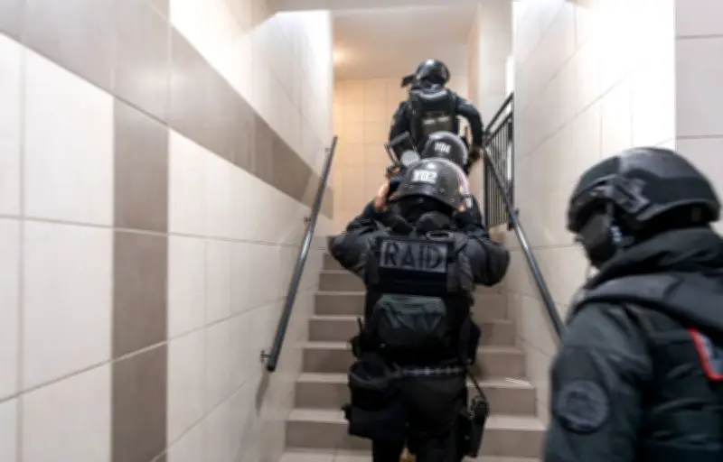 Châteauroux : un septuagénaire retranché lance des grenades sur les policiers