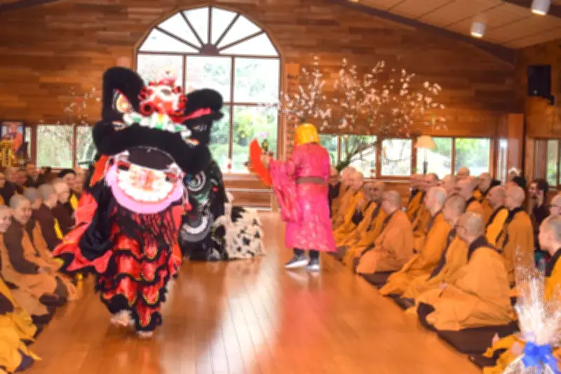 Célébration du Têt au village des Pruniers : spiritualité et renouveau bouddhiste