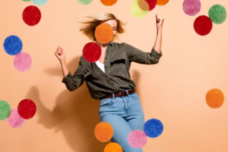 Célibataire et heureux à 50 ans avec un enfant : moins de pression sociale ressentie