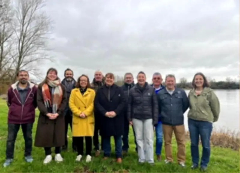 Céline Cabot candidate à Vignonet avec une équipe diversifiée pour des municipales axées sur le dialogue