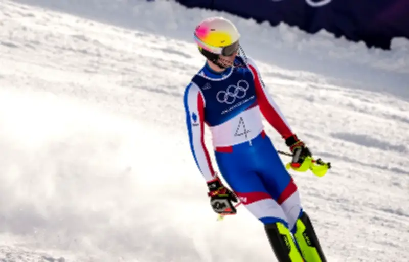 Clément Noël éliminé en slalom, le ski alpin français déçoit aux JO de Milan-Cortina