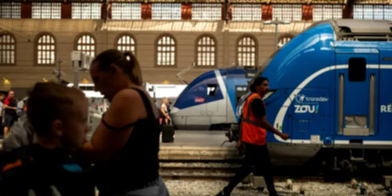 Concurrence ferroviaire Marseille-Nice : Transdev face aux défis de la SNCF