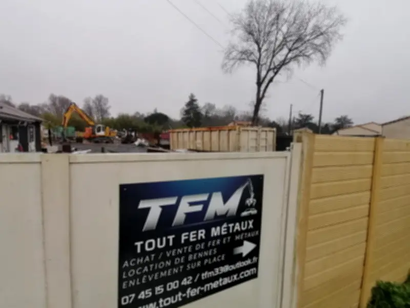 Conflit à Saint-Christoly : Des riverains contre une entreprise de récupération de métaux