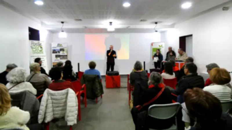Conférence sur l'agroforesterie à Calvisson : des arbres, des haies et des hommes