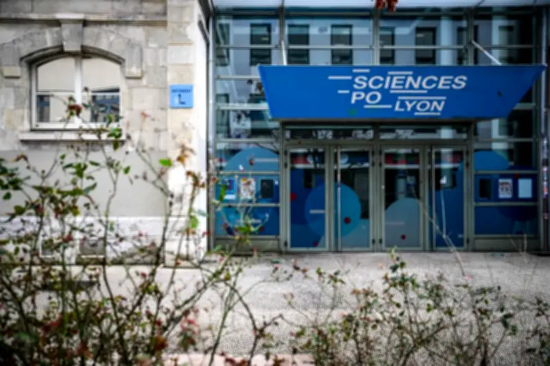 Conférences politiques en fac : pas d'interdiction totale, selon le ministre