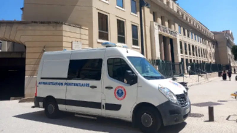Course-poursuite à Nîmes : 70 kg de cannabis saisis, le conducteur condamné à 10 ans de prison