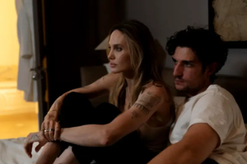 « Coutures » d'Alice Winocour : une distribution people qui étouffe le propos