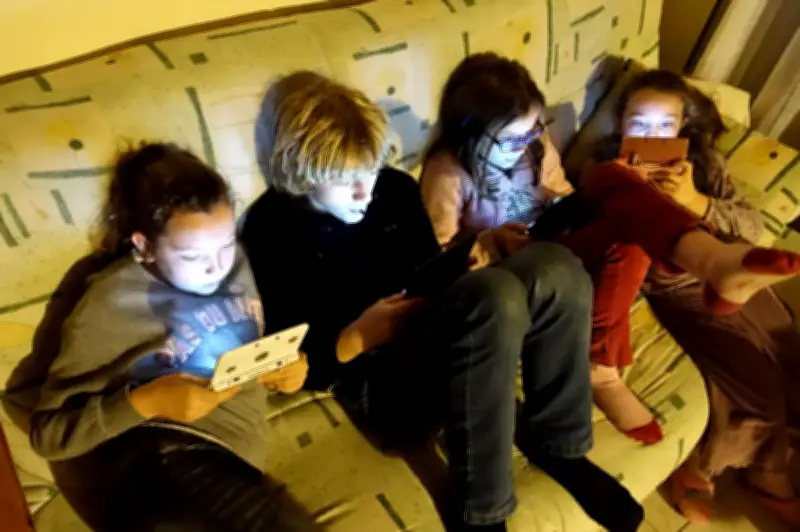 Écrans et parentalité : 71% des parents les utilisent comme solution de facilité selon l'Ifop