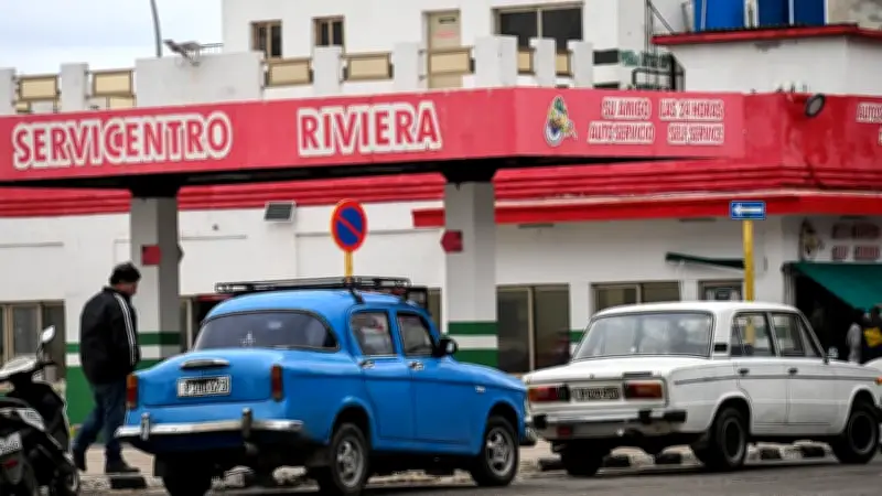 Crise du carburant à Cuba : les compagnies aériennes canadiennes suspendent leurs vols