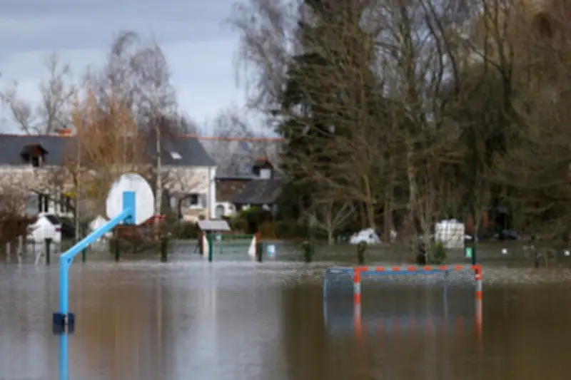 Crue de la Loire à Angers : les promenades au bord de l'eau présentent un danger extrême
