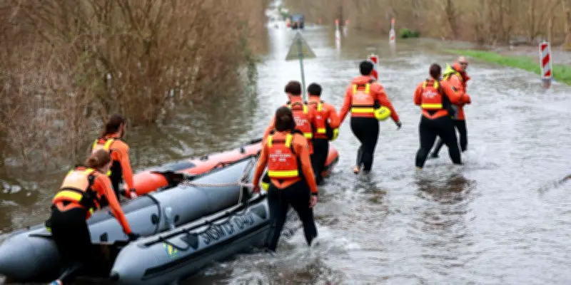 Crues dans l'Ouest : Vigilances rouges maintenues, tendance à la décrue annoncée