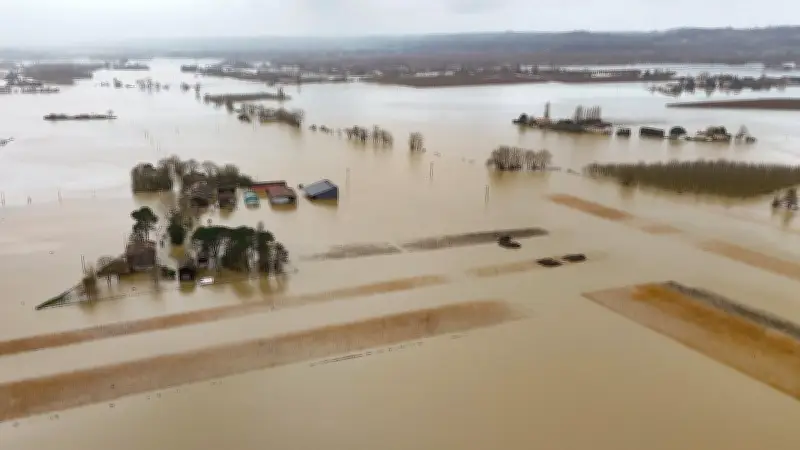 Crues en France : comprendre la formation des inondations majeures dans l'ouest