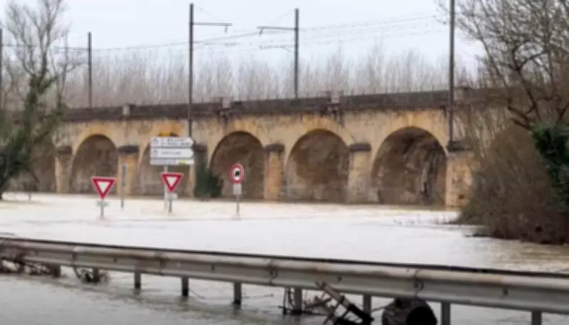 Crues en Gironde : les maires dénoncent le désengagement de l'État sur l'entretien des digues