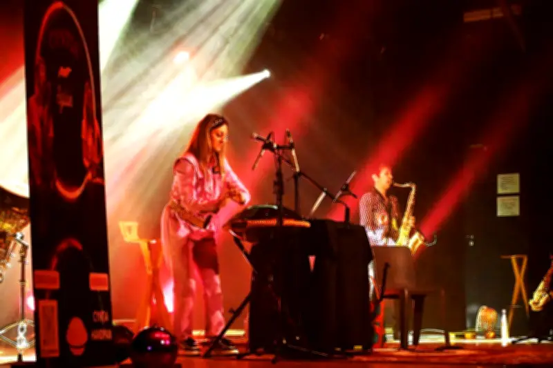 Cynthia Langellotto fait découvrir le handpan, un instrument rare, au Barp