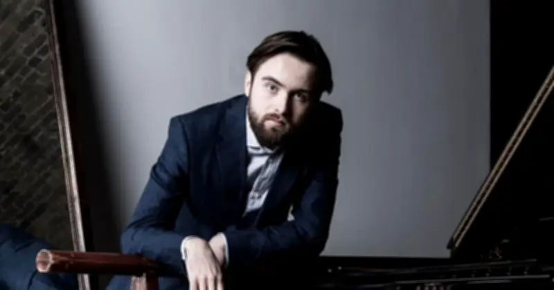 Daniil Trifonov en concert à Bordeaux : un programme solo exceptionnel ce dimanche