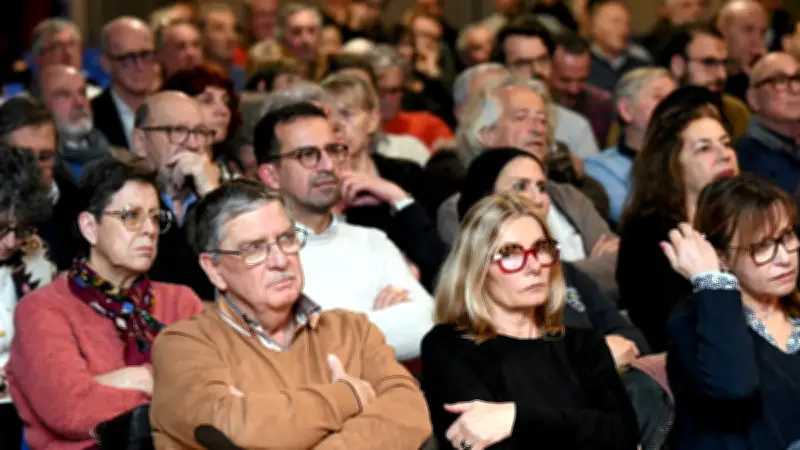 Débat des municipales à Sète : le public de la salle Brassens livre son verdict