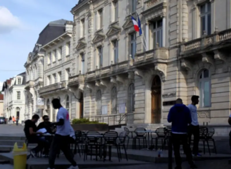 Débat municipal à Mont-de-Marsan : les candidats s'affrontent sur TV7
