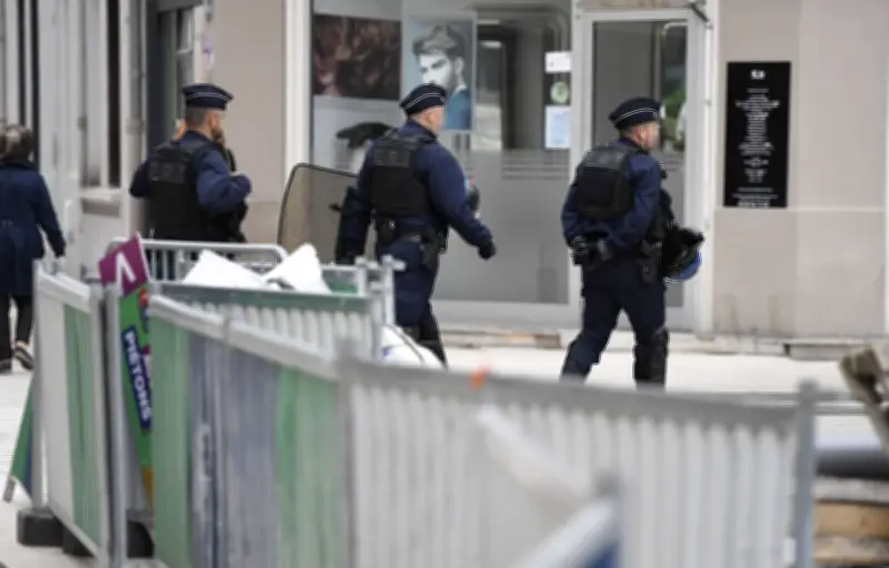 Découverte d'ossements humains lors de travaux à Lyon : une enquête ouverte