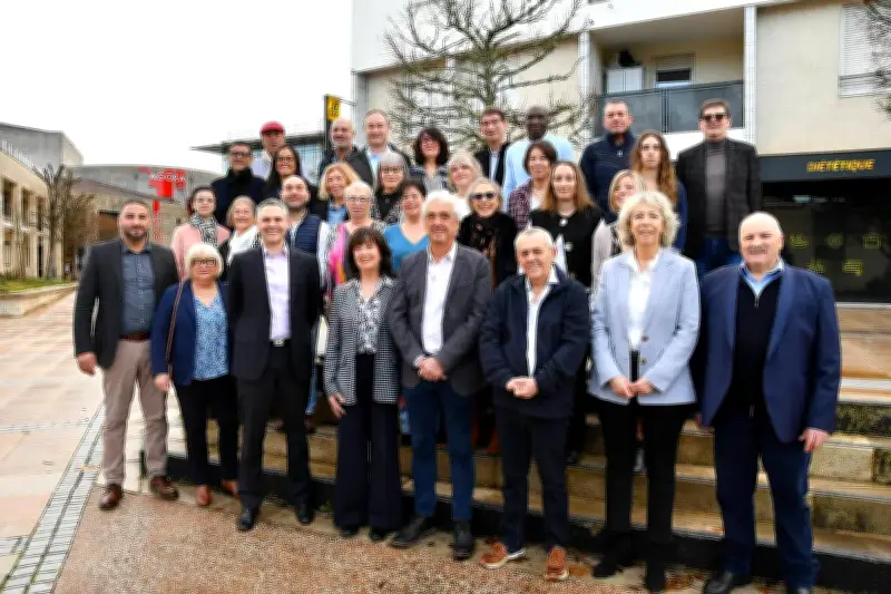 Découvrez la liste Vivons Boulazac-Isle-Manoire : trombinoscope complet des candidats