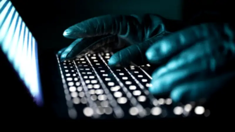 Deepfakes : les fraudes à l'IA atteignent une vitesse industrielle et touchent tous les publics