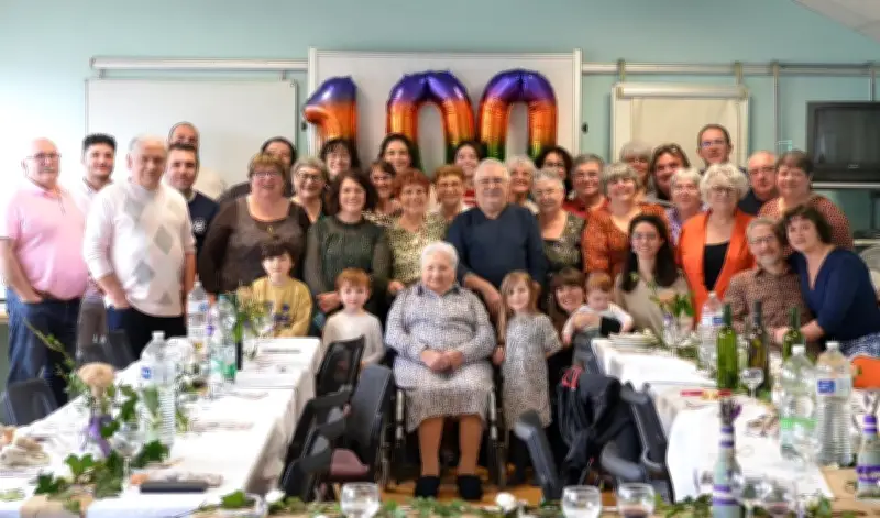 Denise Suel fête ses 100 ans entourée de sa grande famille en Périgord