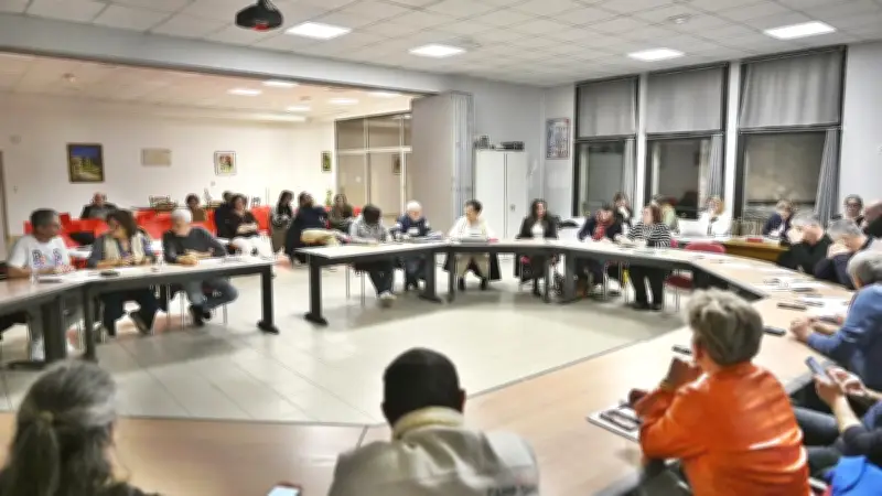 Dernier conseil municipal d'Aramon : projets et motion sur le photovoltaïque Sanofi