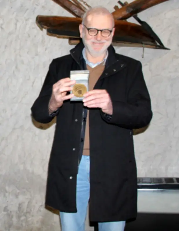 Didier Fourcaud, viticulteur à Saint-Vivien, reçoit la médaille de la Coopération agricole