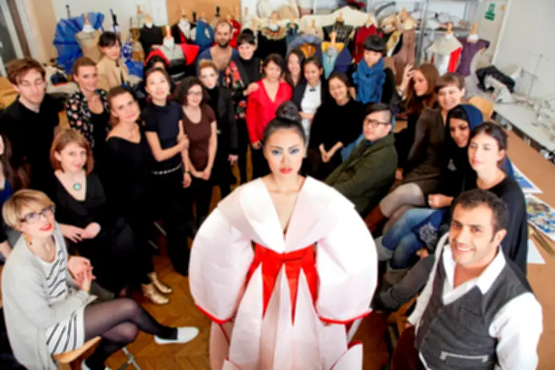 Diplôme non reconnu : le piège des écoles de mode privées dévoilé par une diplômée