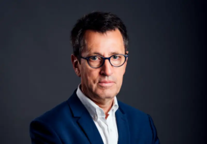 Dématérialisation des services publics : l'humain sacrifié face aux QR codes