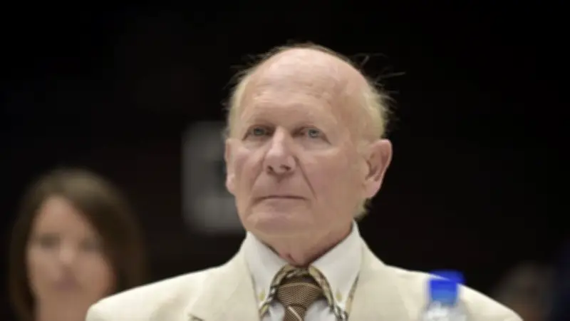 Démission d'Émile Fort du conseil municipal de Béziers après un désaccord politique