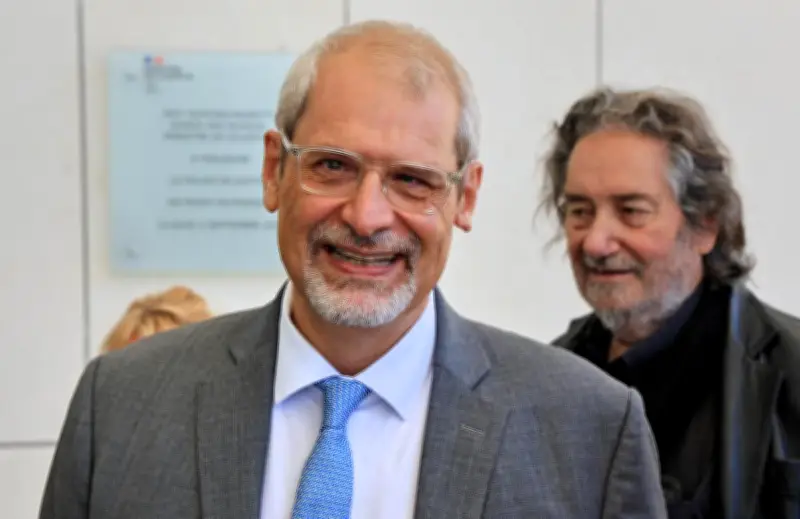 Démocratie municipale en crise : les propositions d'Éric Kerrouche pour revitaliser les communes