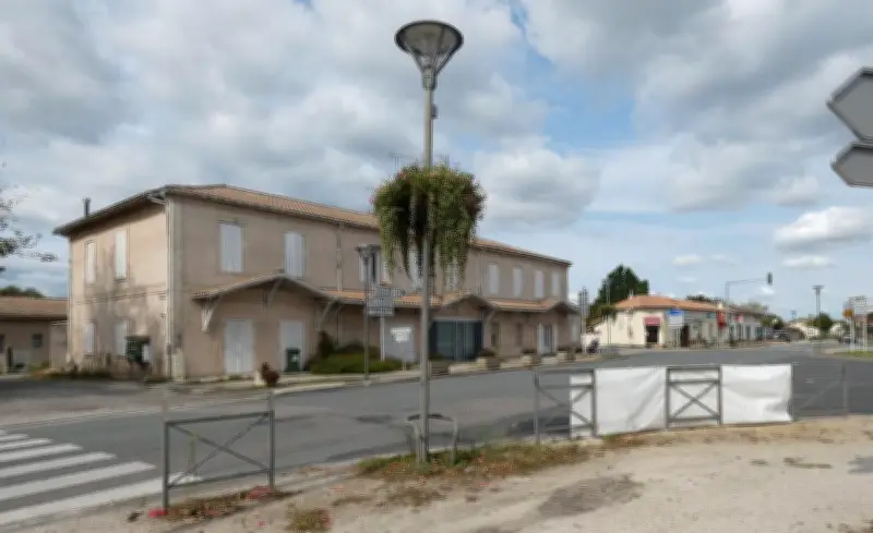 Démolition de la résidence Laurisa au Barp pour un giratoire sécurisé