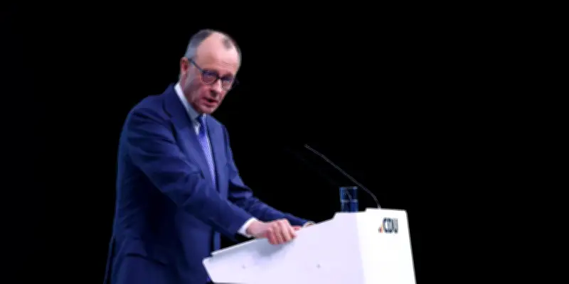 Donald Trump augmente ses droits de douane mondiaux à 15% après un revers de la Cour suprême