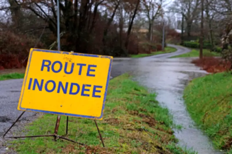 Dordogne : 24 routes départementales fermées après intempéries et chutes d'arbres