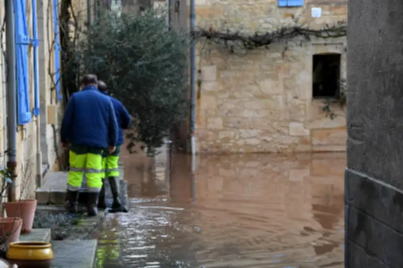Dordogne : la Vézère aval sous surveillance renforcée, des milliers sans eau potable
