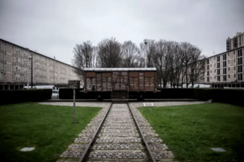 Drancy : deux croix gammées taguées sur le site de l'ancien camp d'internement