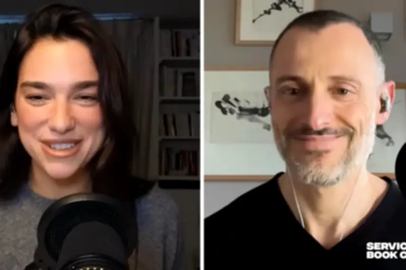 Dua Lipa et son club de lecture : une popstar peut-elle relancer la littérature française ?