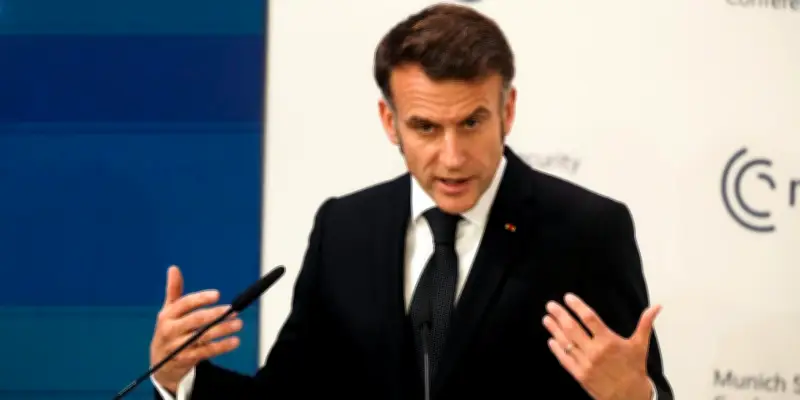Emmanuel Macron défend l'Europe à Munich face aux critiques américaines