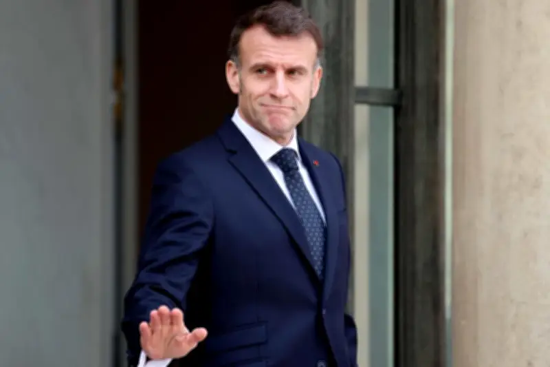 Emmanuel Macron dévoile sa vision de la dissuasion nucléaire et de la coopération européenne