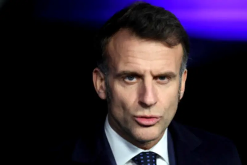 Emmanuel Macron en Inde pour finaliser le méga-contrat de 114 Rafale