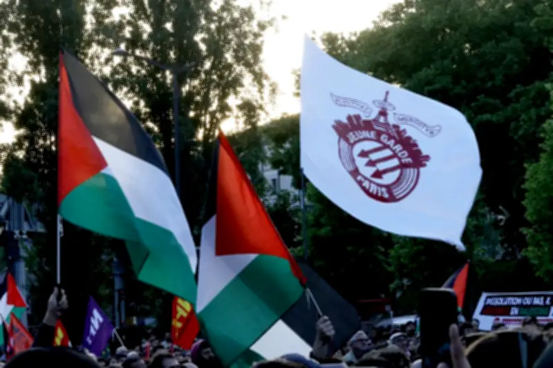 Enquête ouverte pour reconstitution présumée de la Jeune Garde : les faits détaillés