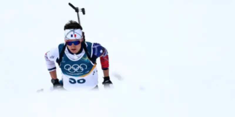 Eric Perrot décroche l'or en relais masculin aux JO de Milan-Cortina 2026