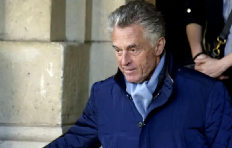 Estrosi présente sa liste pour Nice avec Gérard Holtz et un renouvellement à 50%