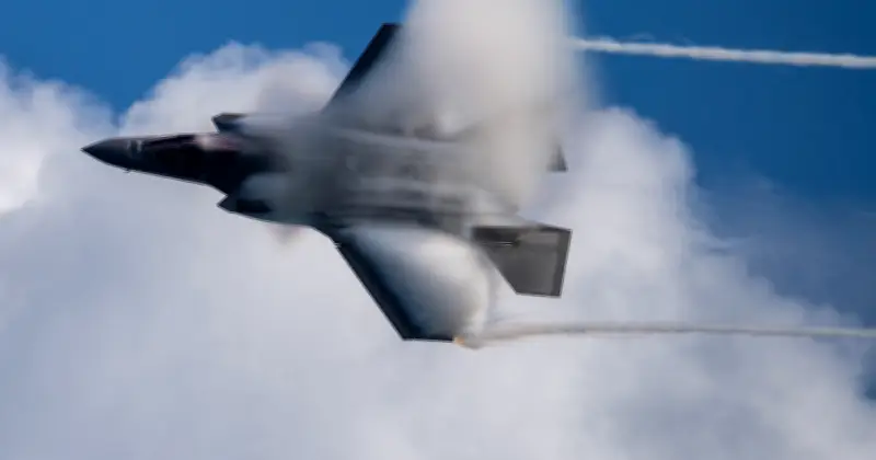 F-35 : Joseph Henrotin dévoile la dépendance stratégique de l'Europe envers les États-Unis