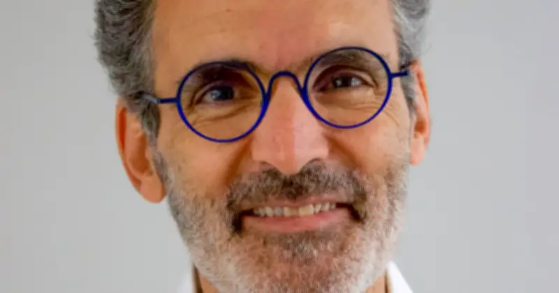 Faut-il encore décider ? Un livre explore la décision à l'ère de l'intelligence artificielle