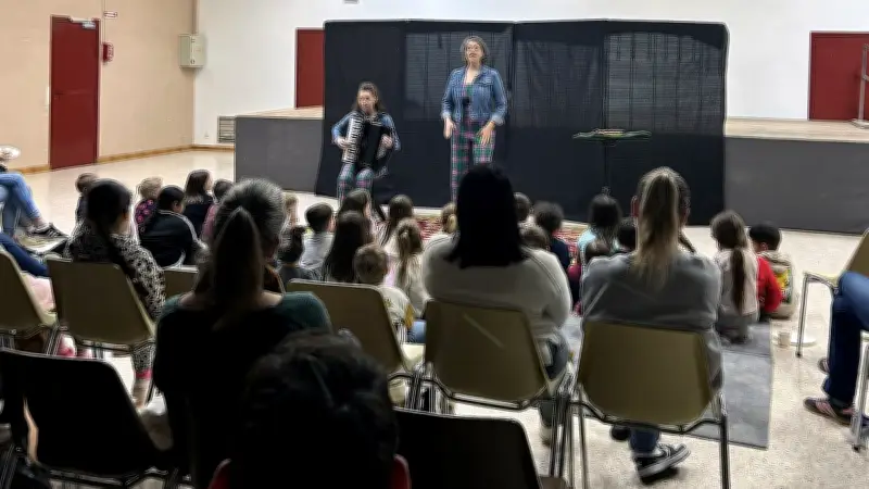 Festi'Jonc : créativité et contes enchantent familles et enfants à Jonquières-Saint-Vincent