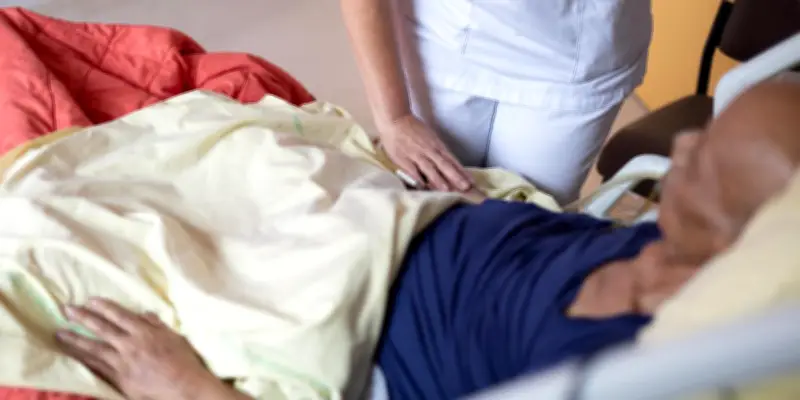 Fin de vie : l'Assemblée nationale reporte le vote sur l'aide à mourir après cinq jours de débats tendus