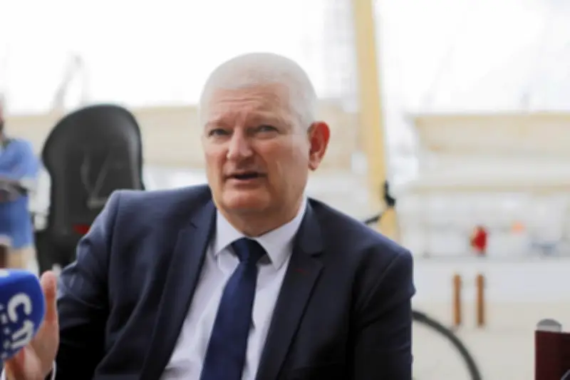 Fin de vie : le débat revient à l'Assemblée avec Olivier Falorni en première ligne